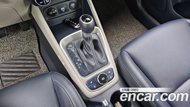 Hyundai Venue 2021 — photo 9