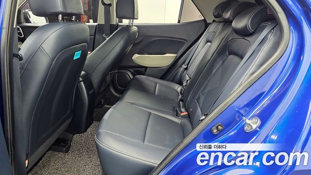 Hyundai Venue 2021 — photo 13