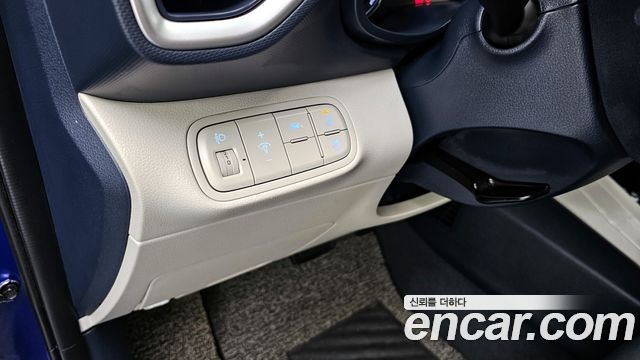 Hyundai Venue 2021 — photo 17