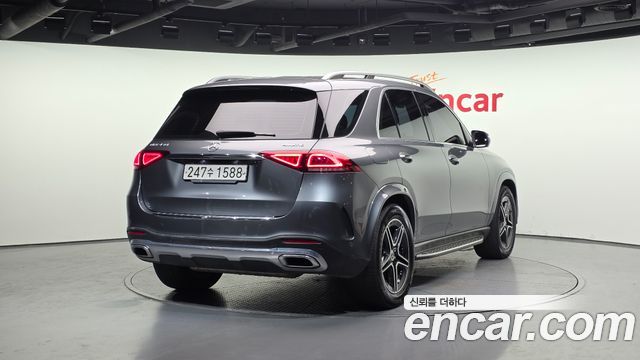 Mercedes-Benz GLE-Class 2019 — photo 2