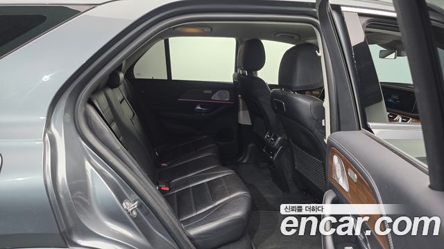 Mercedes-Benz GLE-Class 2019 — photo 12