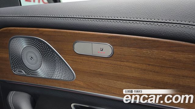 Mercedes-Benz GLE-Class 2019 — photo 18