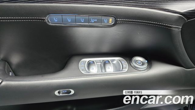 Genesis G90 2022 — photo 13