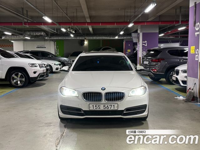 BMW 5-Series 2015 — photo 1