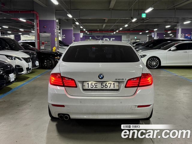 BMW 5-Series 2015 — photo 2
