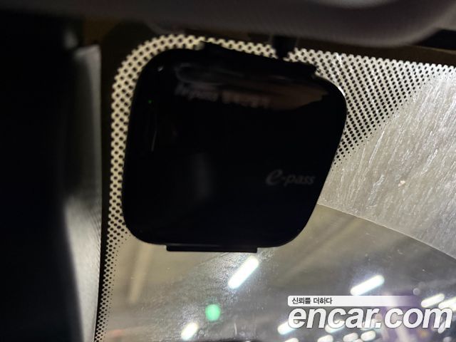 BMW 5-Series 2015 — photo 18