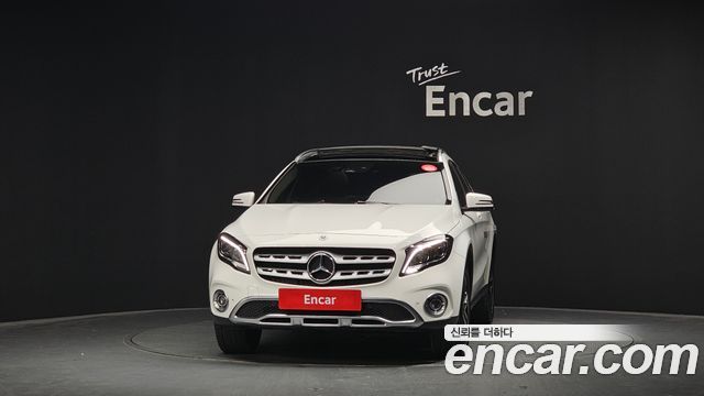 Mercedes-Benz GLA-Class 2018 — photo 3