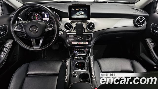 Mercedes-Benz GLA-Class 2018 — photo 7