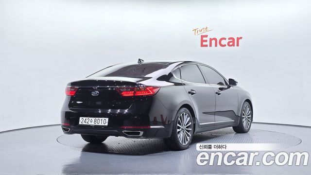 Kia K7 2018 — photo 2