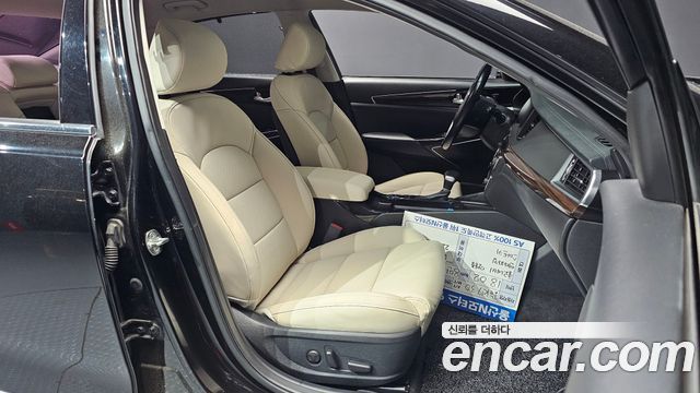 Kia K7 2018 — photo 10