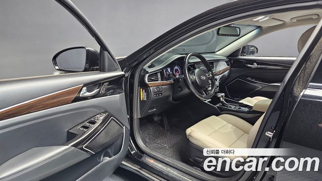 Kia K7 2018 — photo 11