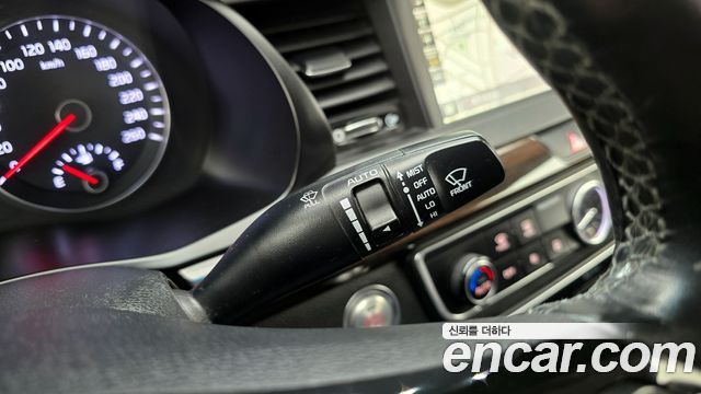 Kia K7 2018 — photo 19