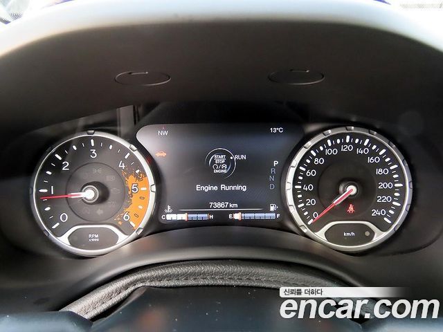 Jeep Renegade 2017 — photo 9