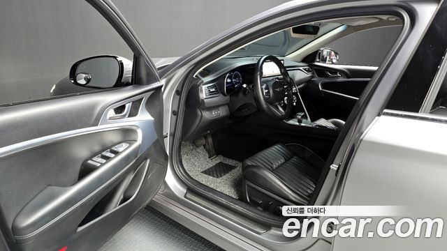 Genesis G70 2021 — photo 11