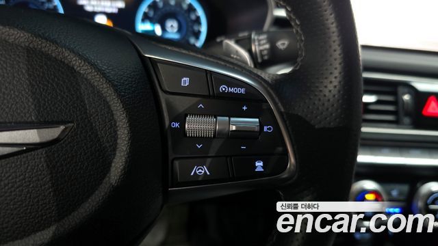 Genesis G70 2021 — photo 17