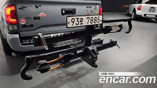 Toyota Tacoma 2017 — photo 19