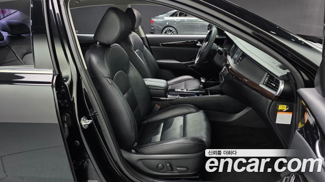 Kia K7 2019 — photo 10