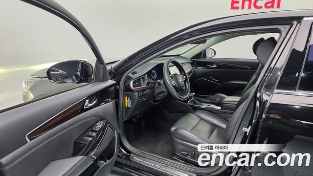 Kia K7 2019 — photo 11