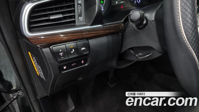 Kia K7 2019 — photo 14