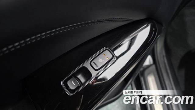 Kia K7 2019 — photo 18