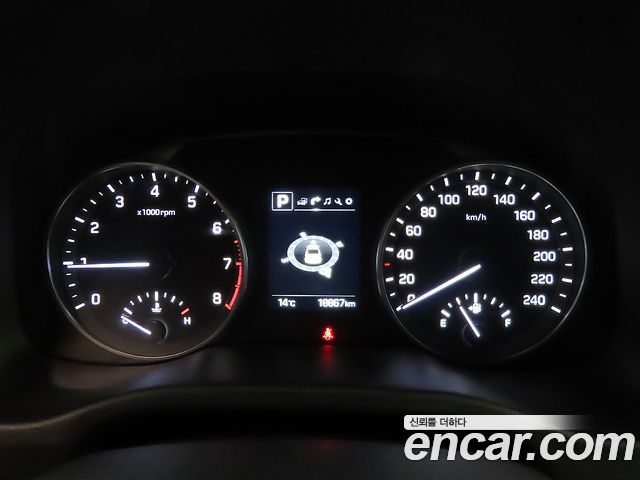 Hyundai AVANTE 2018 — photo 9