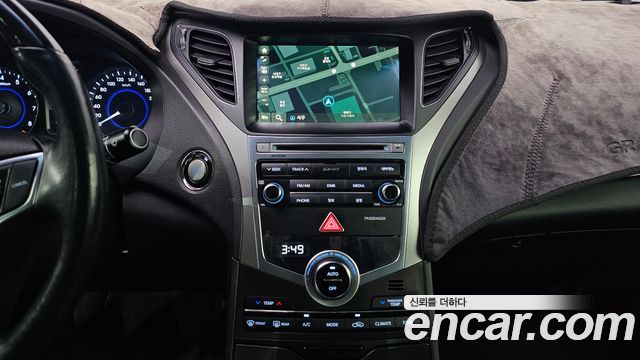 Hyundai Grandeur 2016 — photo 19