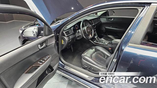 Kia K5 2016 — photo 11