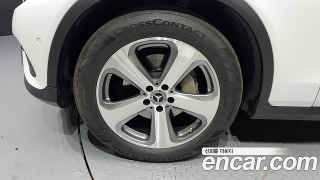 Mercedes-Benz GLC-Class 2018 — photo 5