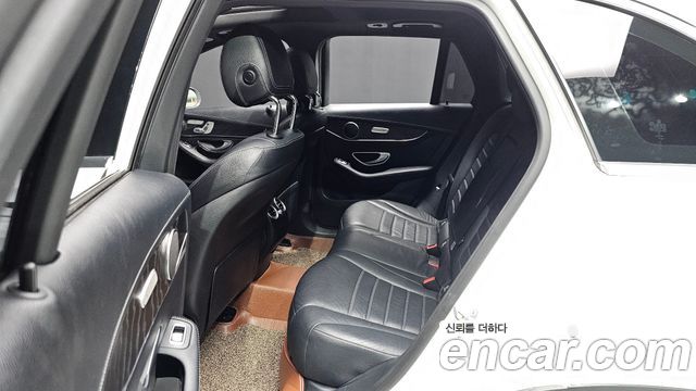 Mercedes-Benz GLC-Class 2018 — photo 12