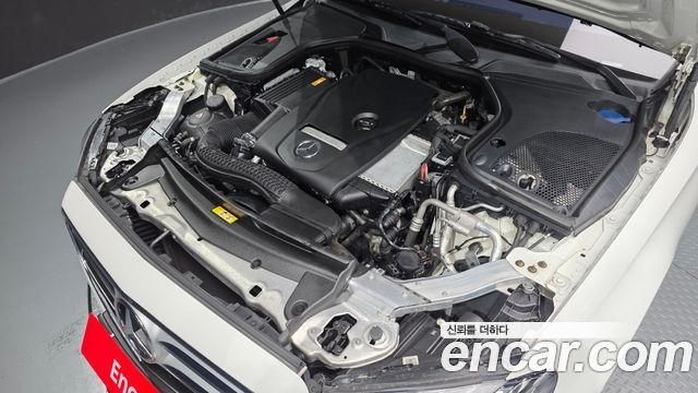 Mercedes-Benz E-Class 2018 — photo 6