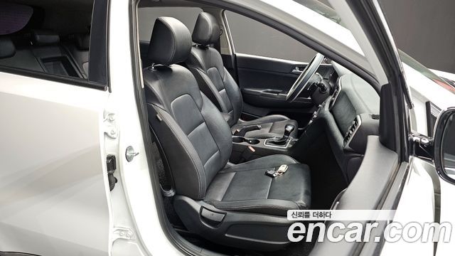 Kia Sportage 2016 — photo 12