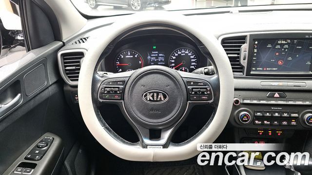 Kia Sportage 2016 — photo 13