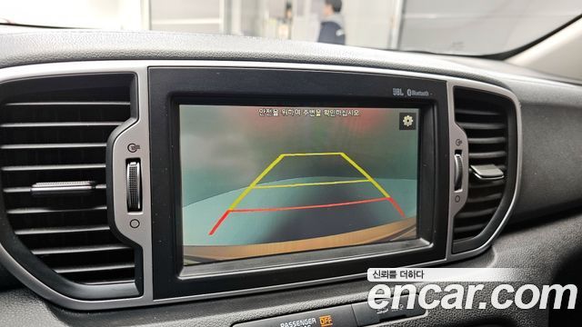Kia Sportage 2016 — photo 17