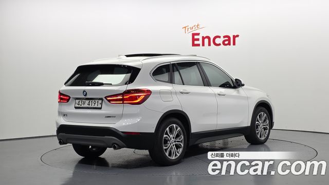 BMW X1 2018 — photo 2