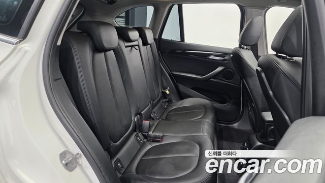 BMW X1 2018 — photo 12