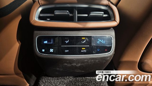 Genesis G80 2023 — photo 19