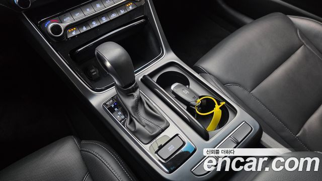 Hyundai Grandeur 2017 — photo 9