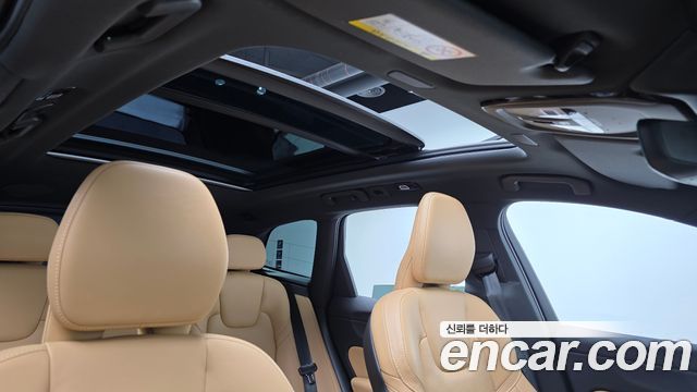 Volvo XC60 2024 — photo 17