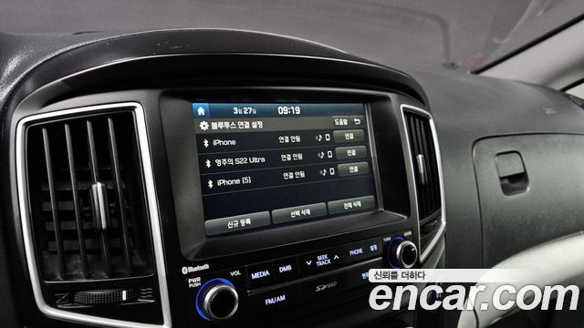 Hyundai Starex 2017 — photo 16