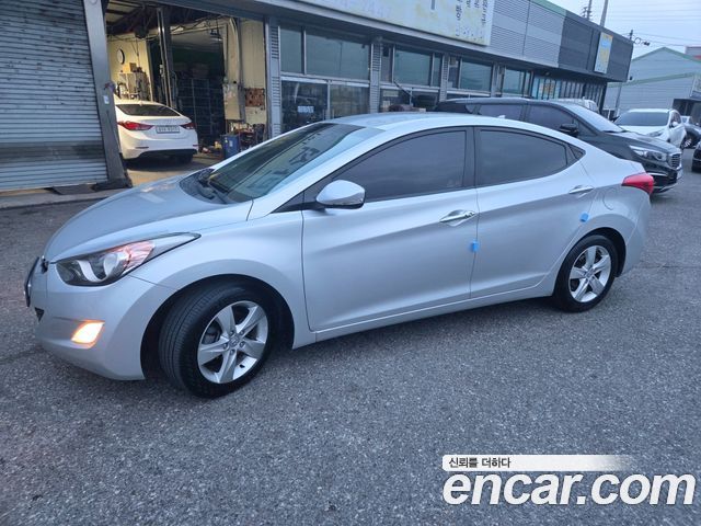 Hyundai AVANTE 2012 — photo 3