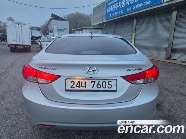 Hyundai AVANTE 2012 — photo 5