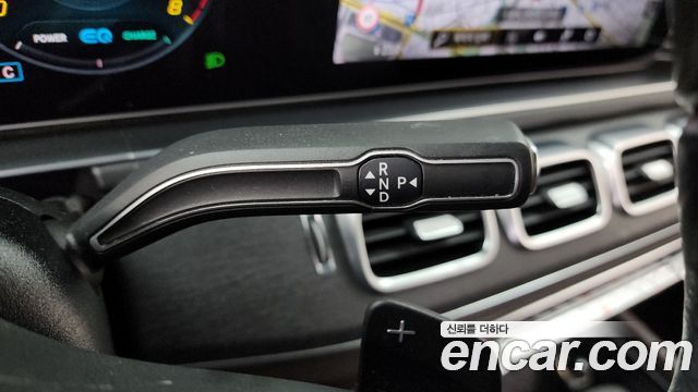Mercedes-Benz GLS-Class 2021 — photo 9