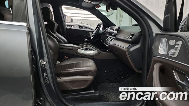 Mercedes-Benz GLS-Class 2021 — photo 11