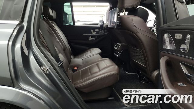 Mercedes-Benz GLS-Class 2021 — photo 12
