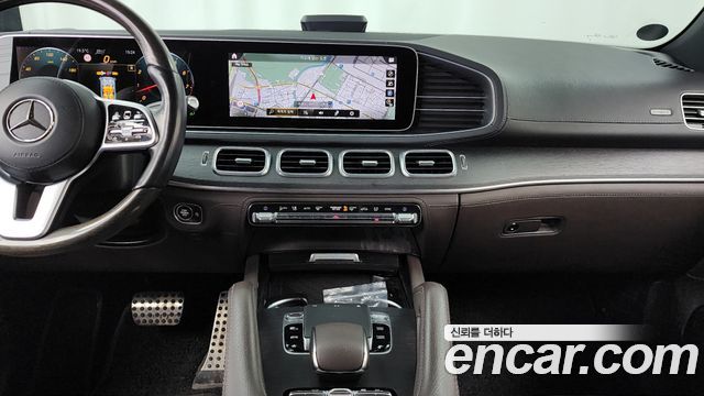 Mercedes-Benz GLS-Class 2021 — photo 14