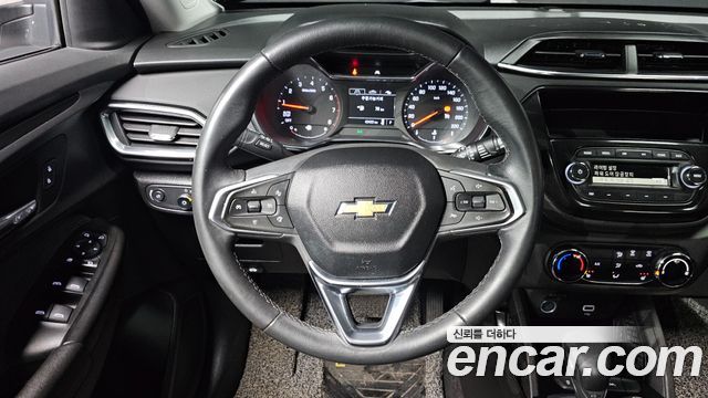 Chevrolet Korea Trailblazer 2021 — photo 13