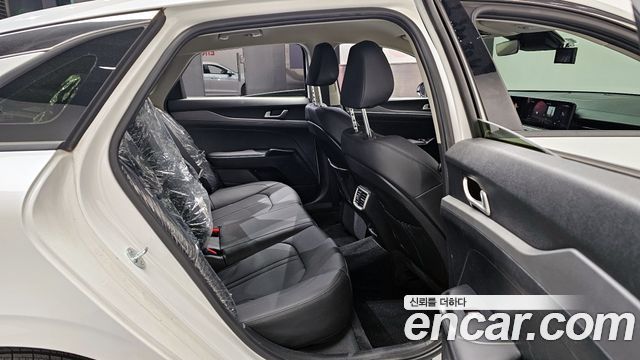 Kia K5 2024 — photo 12