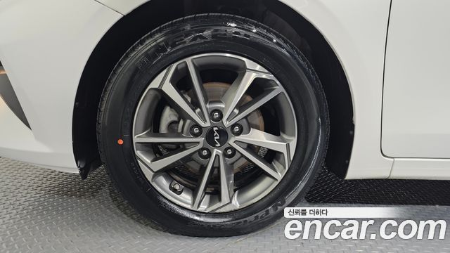 Kia K3 2022 — photo 5
