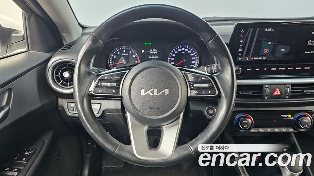 Kia K3 2022 — photo 16