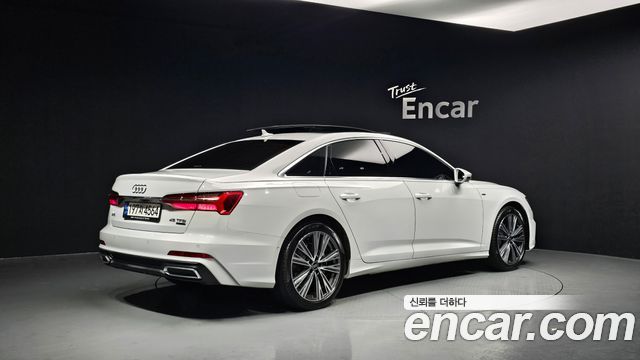 Audi A6 2023 — photo 2